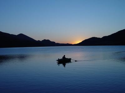 Um euch meine Heimat näherzubringen, hier ein Foto vom wundervollen Fuschlsee! :-)